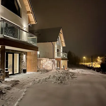 Casa de Férias Baranówka - komfortowe domki i apartamenty z balia, sauną, widokiem i ogrodem *