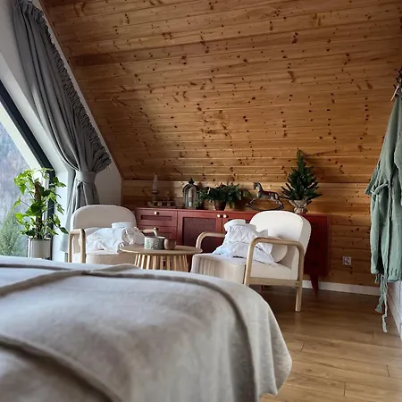 Baranówka - komfortowe domki i apartamenty z balia, sauną, widokiem i ogrodem Casa de Férias *