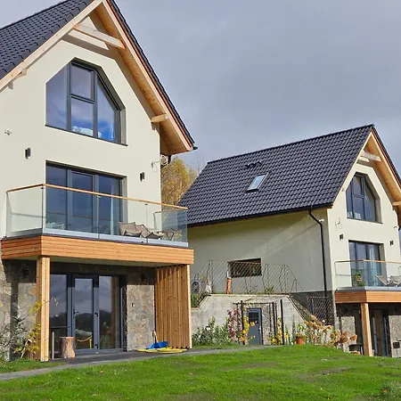 Casa de Férias Baranówka - komfortowe domki i apartamenty z balia, sauną, widokiem i ogrodem