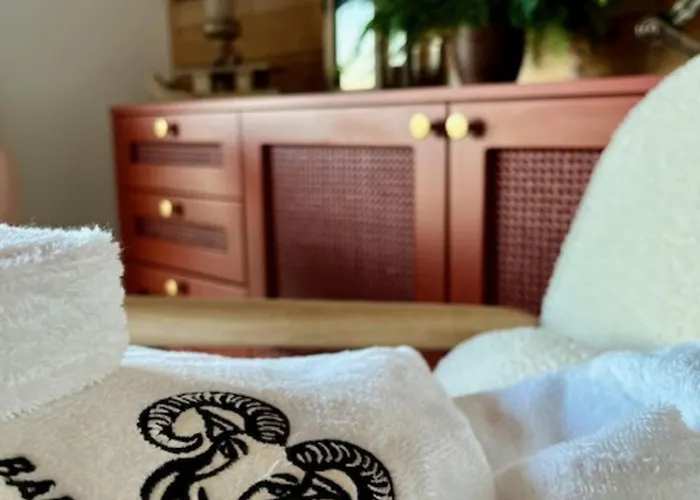 Baranówka - komfortowe domki i apartamenty z balia, sauną, widokiem i ogrodem Casa de Férias *